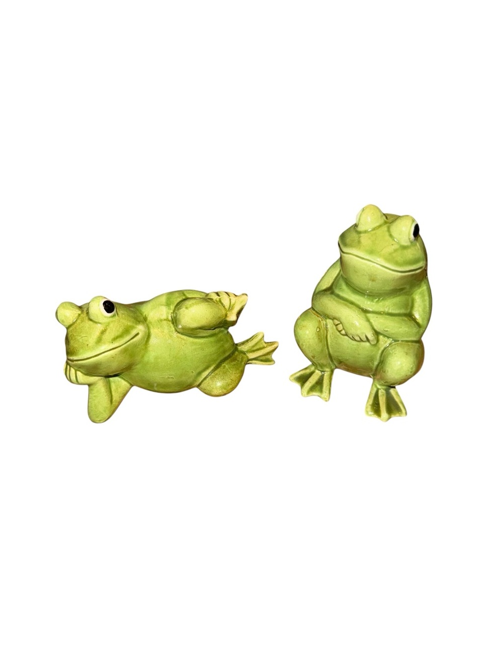 Vintage relaxed frog salt and pepper shakers